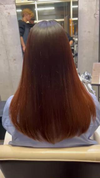 ロング カラー 松井 夏輝のヘアスタイル