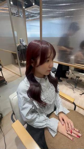 ロング 中村 友莉夏のヘアスタイル