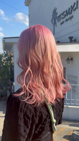 ロング カラー 前田 香恋のヘアスタイル