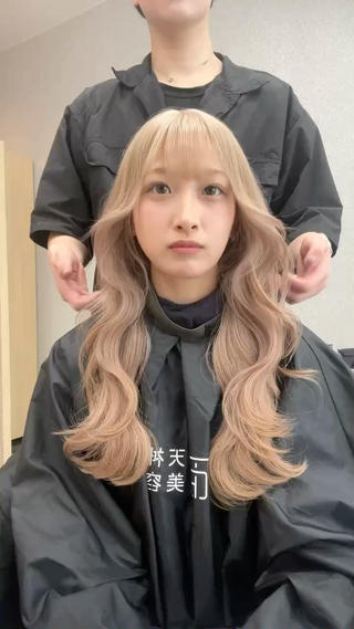 ロング カラー 香月 元希のヘアスタイル