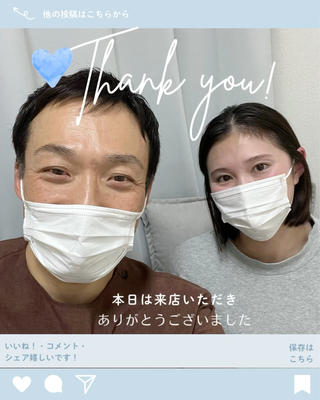 〈Before〉
左肩甲骨が指4本分開き、左肩が下がっていました。左重心で骨盤は右が少し高い状態。
頭の前方偏位・巻き肩・反り腰などにより、股関節の動きが悪く、下腹ぽっこり・末端冷え・足のねじれなども見られました。

〈After〉
施術後は肩甲骨が指3本分まで改善し、肩の高さ・頭の位置・骨盤の左右差も整いました。
姿勢も見た目でわかるほど綺麗に
まだ完全ではないですが、猫背や反り腰も改善方向に向かっています。

良い状態を定着させるためにも、今日お伝えしたセルフケアを続けてくださいね 