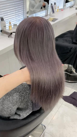 透明感溢れるカラー