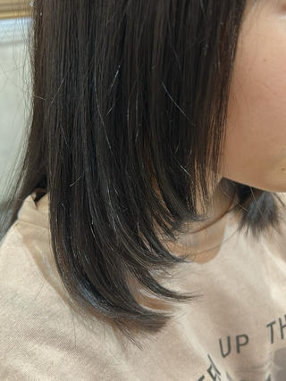 10センチくらい切って顔周りにレイヤー
