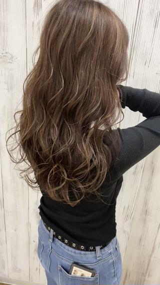 ロング カラー ヘアアレンジ ネイル マツエク・マツパ 夜23時まで予約🉑 reverieあきらのヘアスタイル