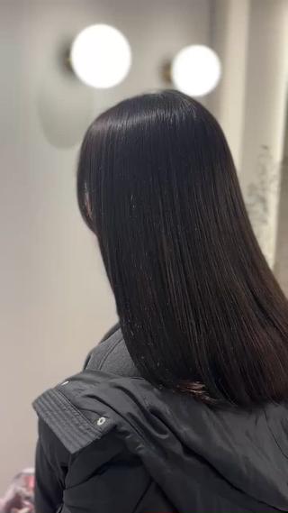 chocolate brown
トーンダウン
光に当たるとナチュラルブラウン
地毛風だけど重すぎない色。