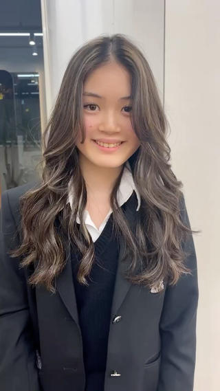 ロング カラー ハードパーマ Rico💜のヘアスタイル