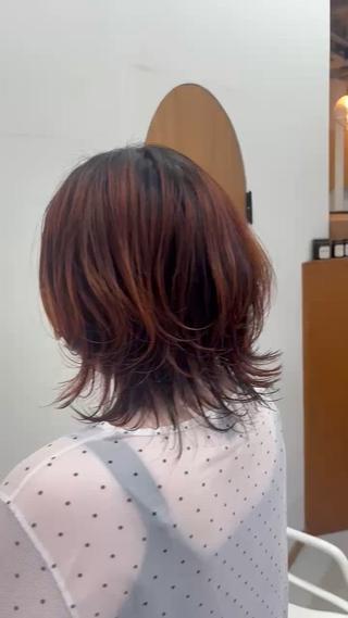 ショート momo / カラー、カットモデルのヘアスタイル