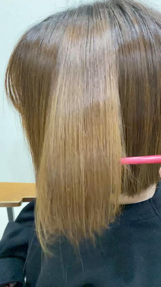 トリートメント配合カラーはこの艶感
