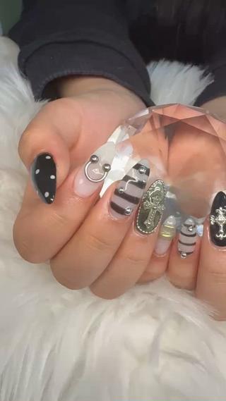 ネイル 銀河_ Chan nailsのネイルデザイン