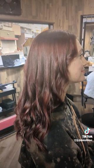 ロング IkkI IkkIのヘアスタイル