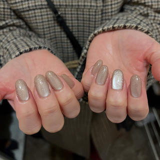 フラッシュマグ
ギラギラ過ぎなくてとても肌なじみよいです
Instagram @urun.nail___
#ネイル#ネイルサロン#札幌ネイル#札幌ネイルサロン #北海道ネイルサロン#白石区ネイルサロン#白石ネイル#菊水ネイルサロン#菊水ネイル#マグネットネイル#マグネット#フラッシュ #フラッシュネイル