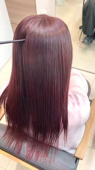 ロング 井出 くるみのヘアスタイル