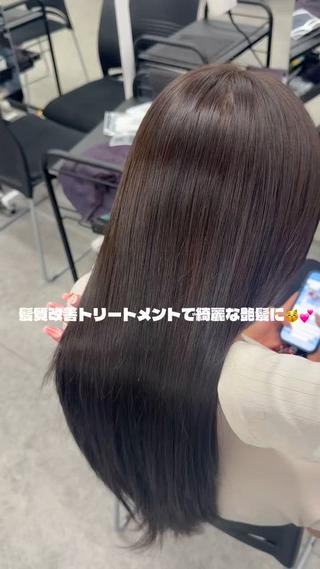 ロング オリーブ/ワンホン SHIONのヘアスタイル