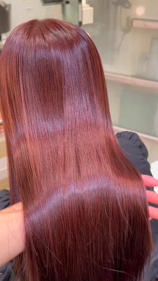 ツヤツヤpink color
イベント前のメンテナンスにぴったりのワンカラーでできる艶ピンクがとっても可愛いです
暖色も得意なので気になった方、ぜひご予約お待ちしております