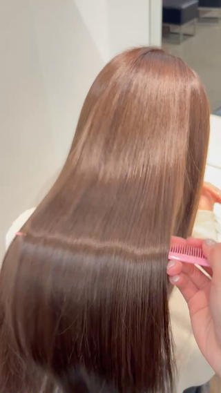 セミロング いれい すずかのヘアスタイル