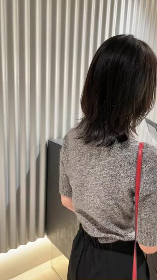 ミディアムレイヤースタイル 