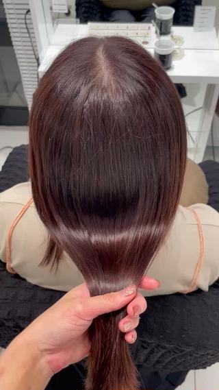 ミディアム カラー yuzuna ハイトーン 天神のヘアスタイル