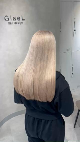 ホワイトブロンド
ブリーチ2回以上必須カラー
ケアブリーチでダメージ抑えてます