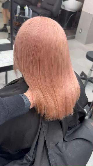 ミディアム ジゼル小倉谷内尾祐音 ケアブリーチのヘアスタイル