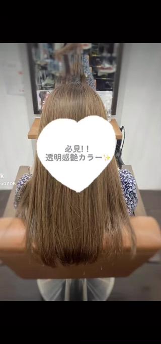 ロング 透明感カラー栄 みゆのヘアスタイル