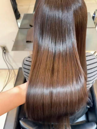 ロング 加藤 みゆのヘアスタイル