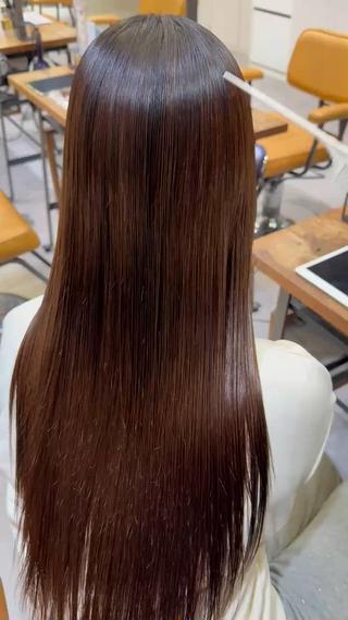 ロング やはらりの/ 酸性ストレートのヘアスタイル