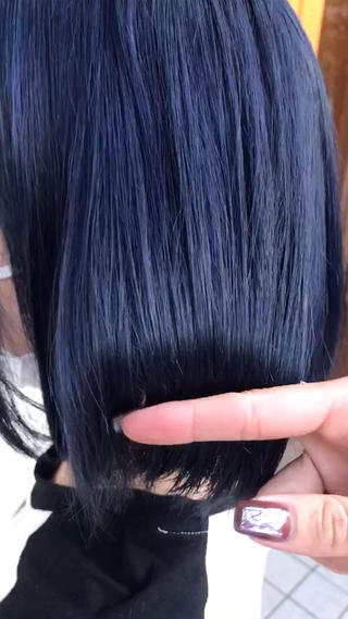 ダブルカラーで鮮やかなブルーブラックに♪