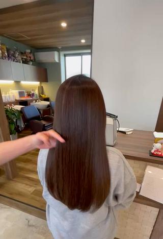 ロング カラー 吉本 美希のヘアスタイル