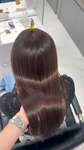 カラー ❤︎REIKA❤︎ ブリーチなしWカラーのヘアスタイル