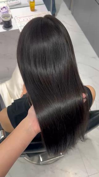 カラー ❤︎REIKA❤︎ ブリーチなしWカラーのヘアスタイル