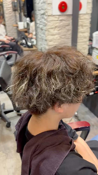カラー メンズ 今枝 優斗のヘアスタイル