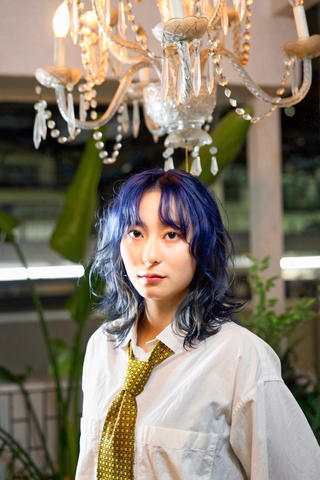 ミディアム カラー 安藤悠里/ハイトーン /デザインカラーのヘアスタイル