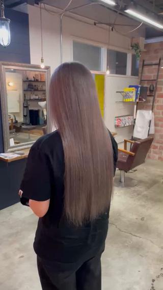 カラー 岩佐 怜のヘアスタイル