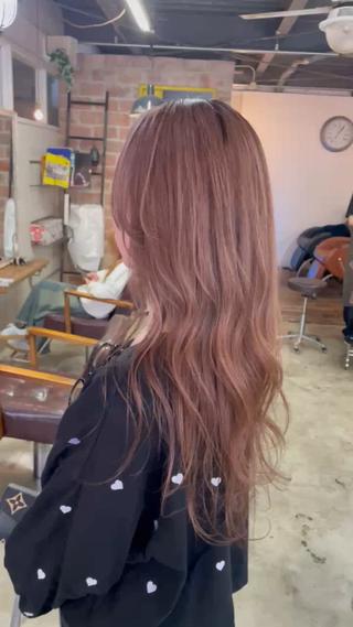 カラー 岩佐 怜のヘアスタイル