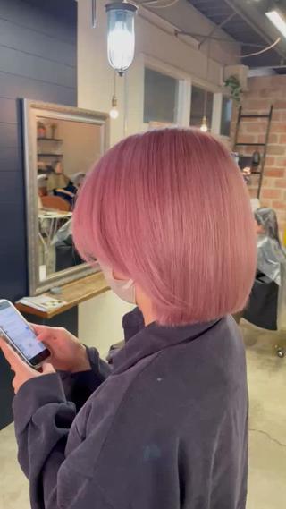 カラー 岩佐 怜のヘアスタイル