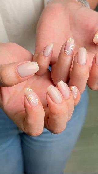 #ネイルムービー #ネイル動画 #うるうるネイル #フラワーネイル #花ネイル #手描きネイル