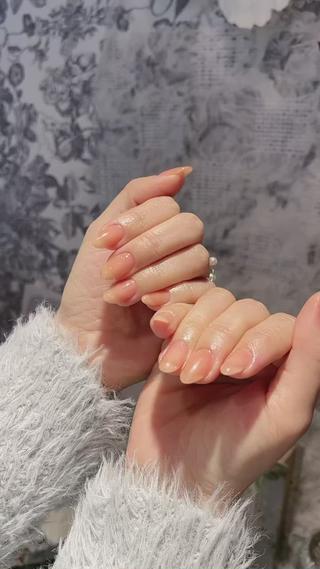 ミディアム めぐみのネイルサロン スタッフ練習のネイルデザイン
