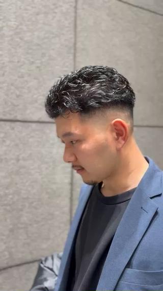 ショート 木下 翼のヘアスタイル