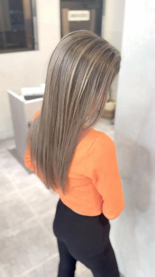 ロング カラー シール、 ハネエクステのヘアスタイル