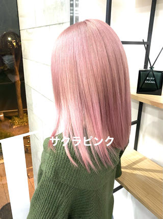 ミディアム カラー ハイトーン カラーのヘアスタイル