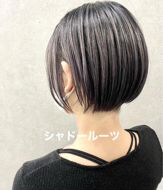 ショート カラー ハイトーン カラーのヘアスタイル