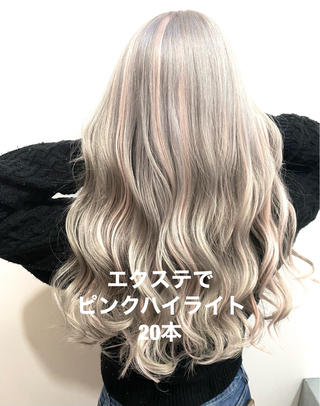 ロング カラー ハイトーン カラーのヘアスタイル
