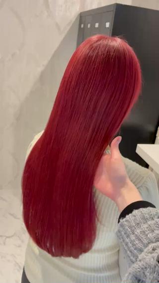 ロング カラー ハナダ メイのヘアスタイル