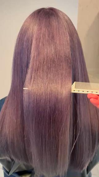 カラー ハナダ メイのヘアスタイル