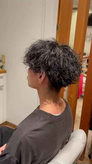 ショート パーマ 椿 大輔のヘアスタイル