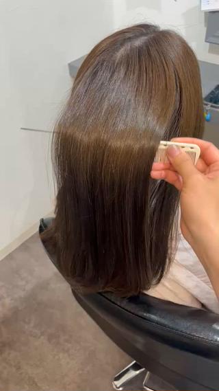 カラー 田口 夏鈴のヘアスタイル