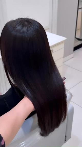 とぅるんとぅるん~~︎
ずっと触っていたくなる髪の毛に変身します!!