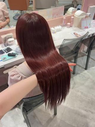 チェリーレッドカラー
少しピンク味を感じるレッドカラー
ピンクを足すことで可愛さのあるまろやかなお色味になります⸌̟͂̋⸍̑⸜̑⸝͂