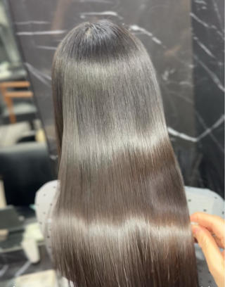 ロング JIN|朝楽になる 乾かしただけで極艶髪のヘアスタイル