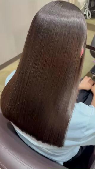 オプションでできる超高濃度水素ストレート
トリートメントもしてツヤツヤに